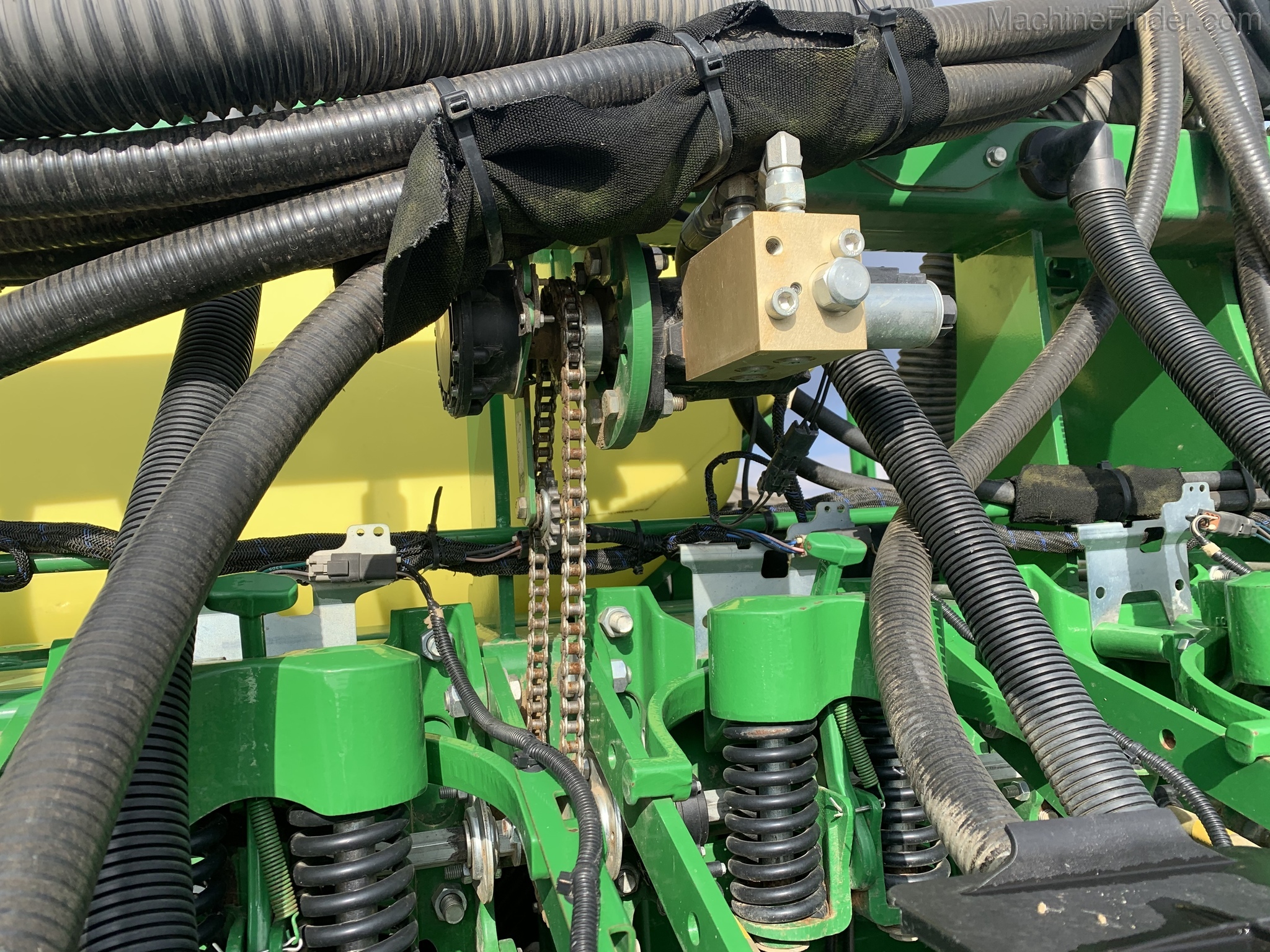 2016 John Deere M1615 Image 9