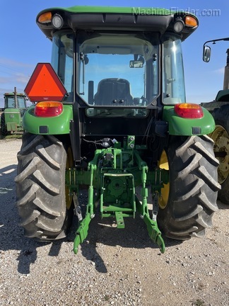 2018 John Deere 5075E Image 6