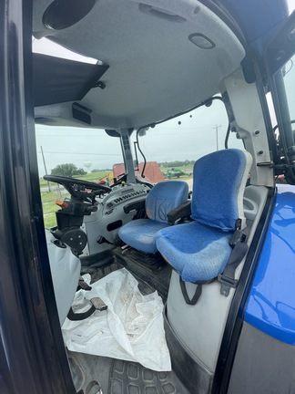 2010 New Holland T6030 Image 8
