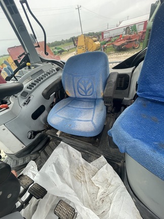 2010 New Holland T6030 Image 10