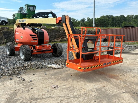 2023 JLG 600AJ