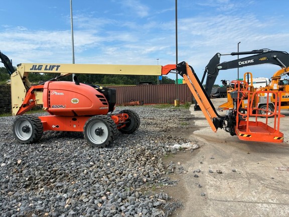 2023 JLG 600AJ