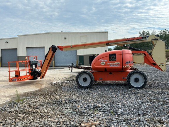 2023 JLG 600AJ
