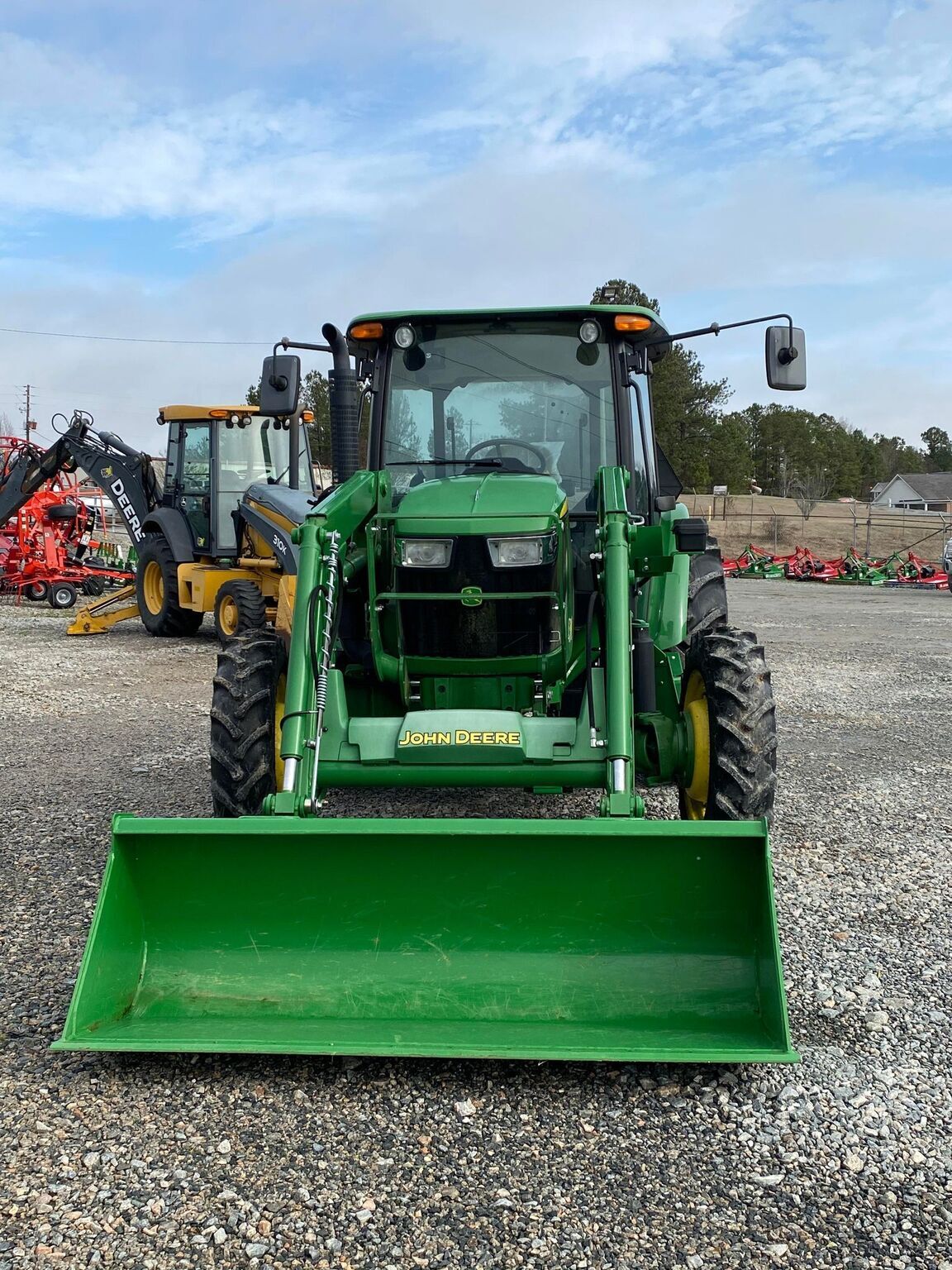 2023 John Deere 5075E Image 9