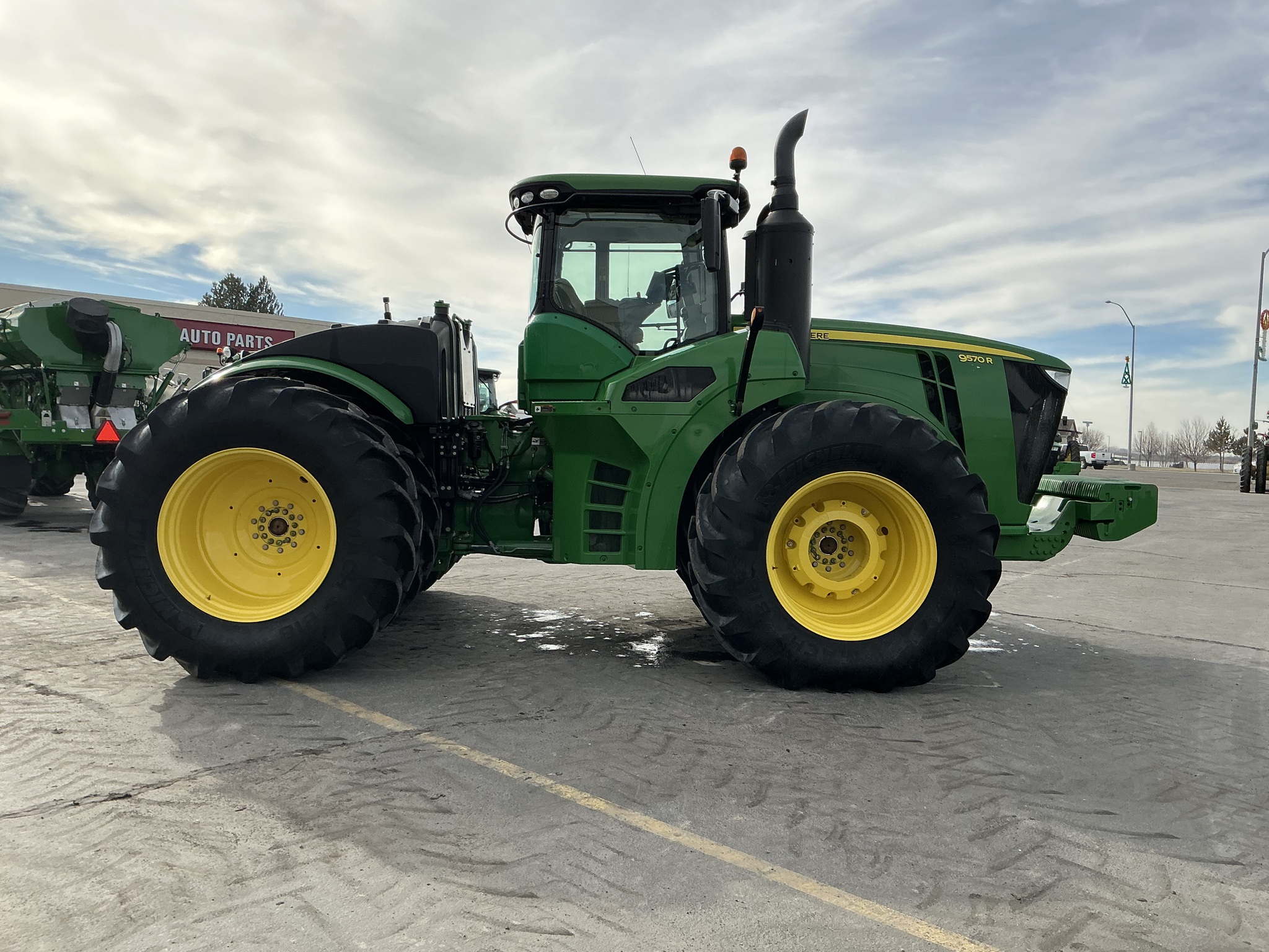 2019 John Deere 9570R Image 6