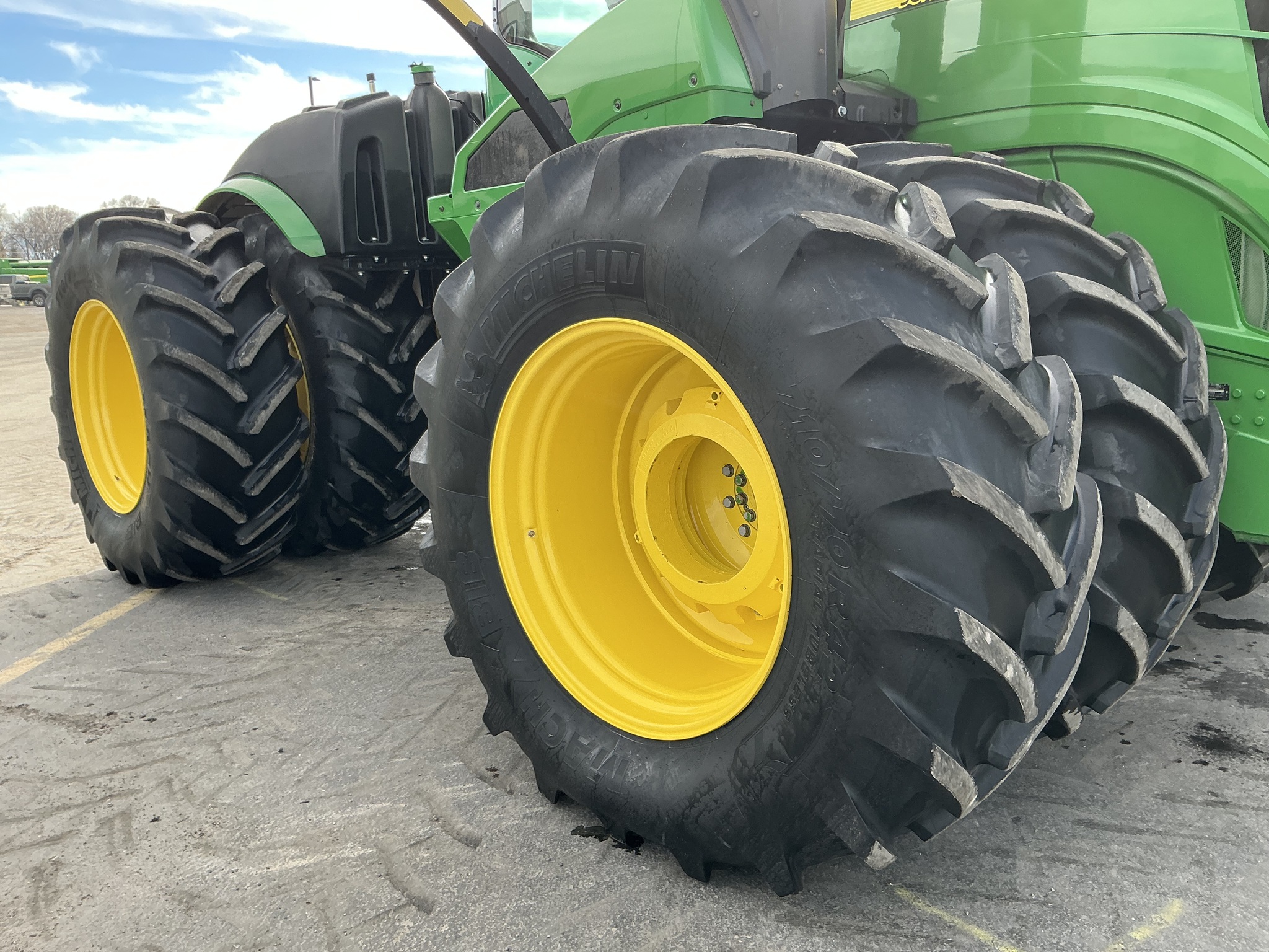 2019 John Deere 9570R Image 14