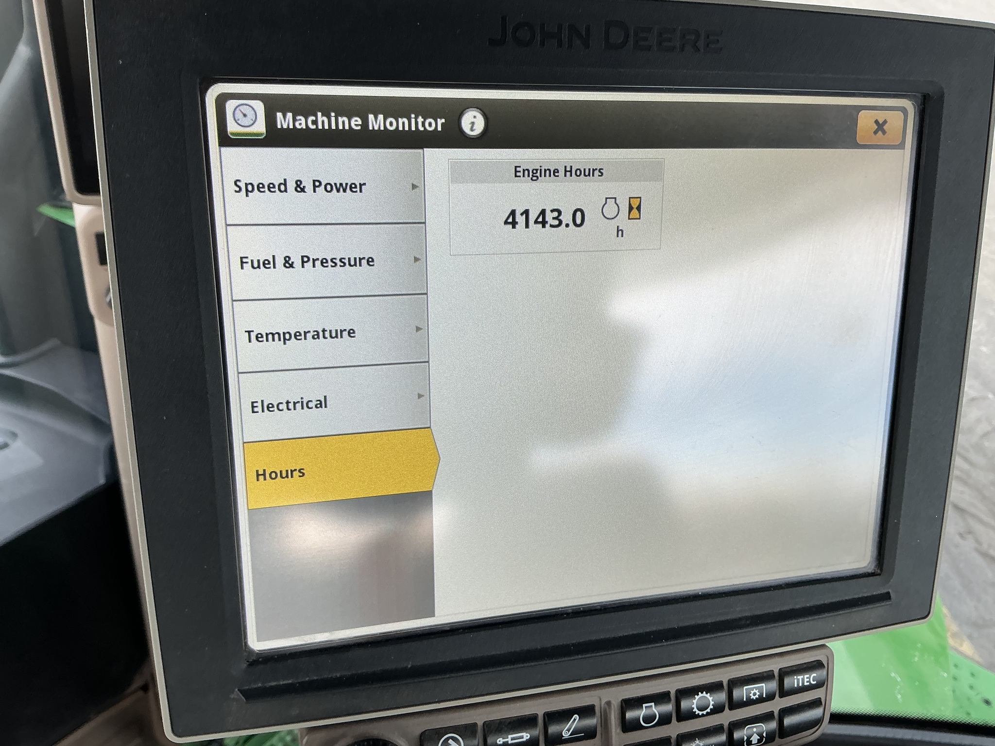 2019 John Deere 9570R Image 25
