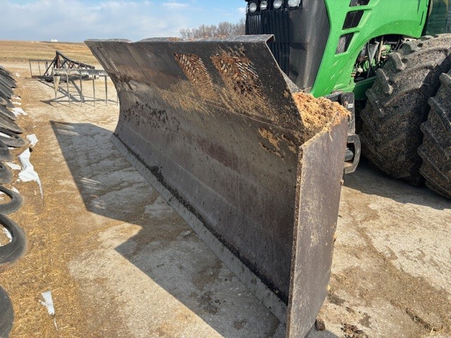 2008 Grouser 6200 Image 3