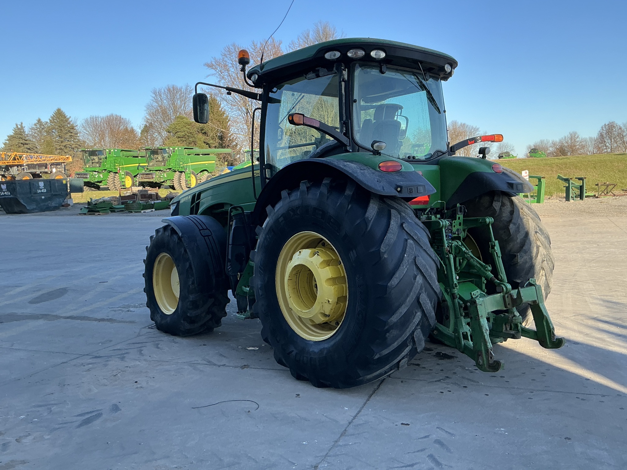 2016 John Deere 8370R Image 7