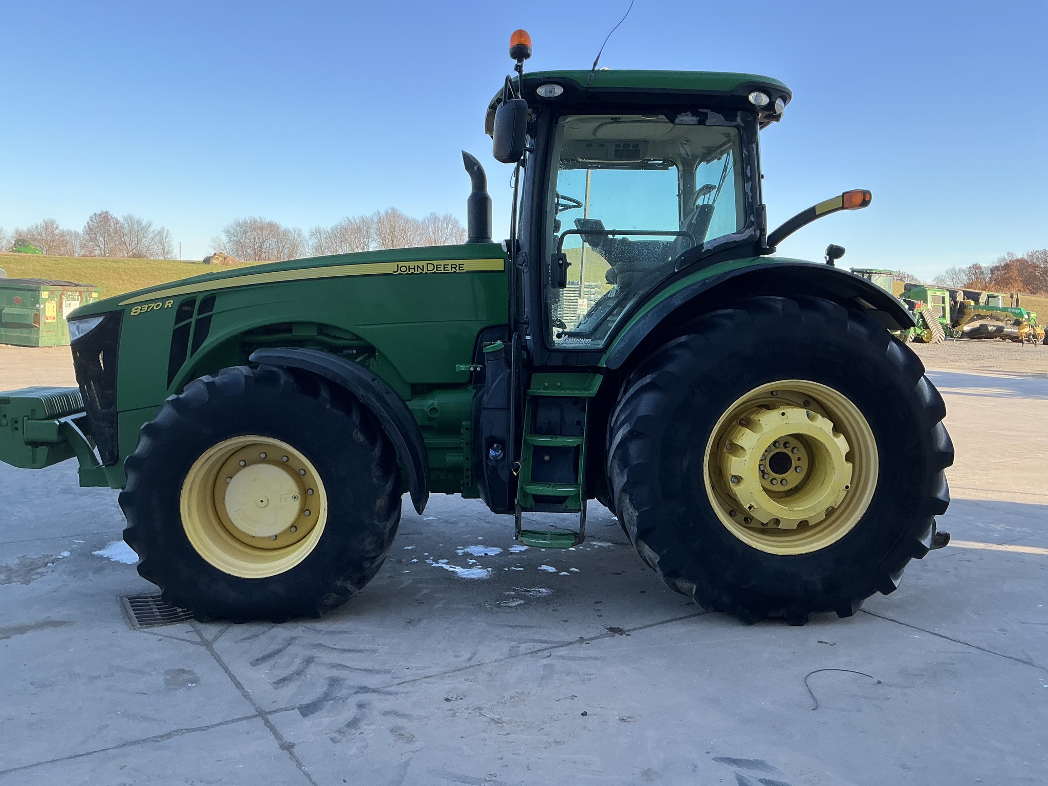 2016 John Deere 8370R Image 6