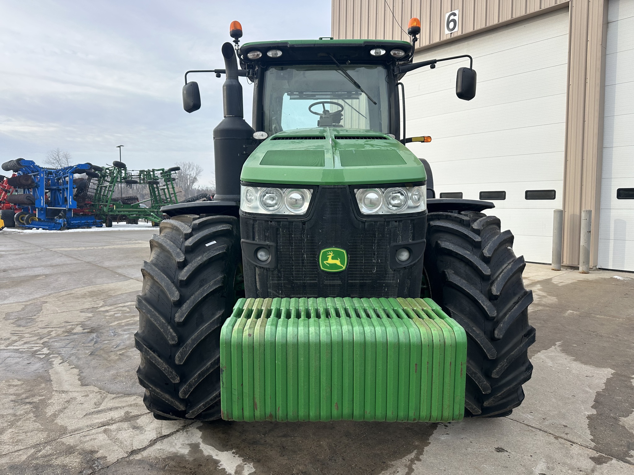 2016 John Deere 8370R Image 4