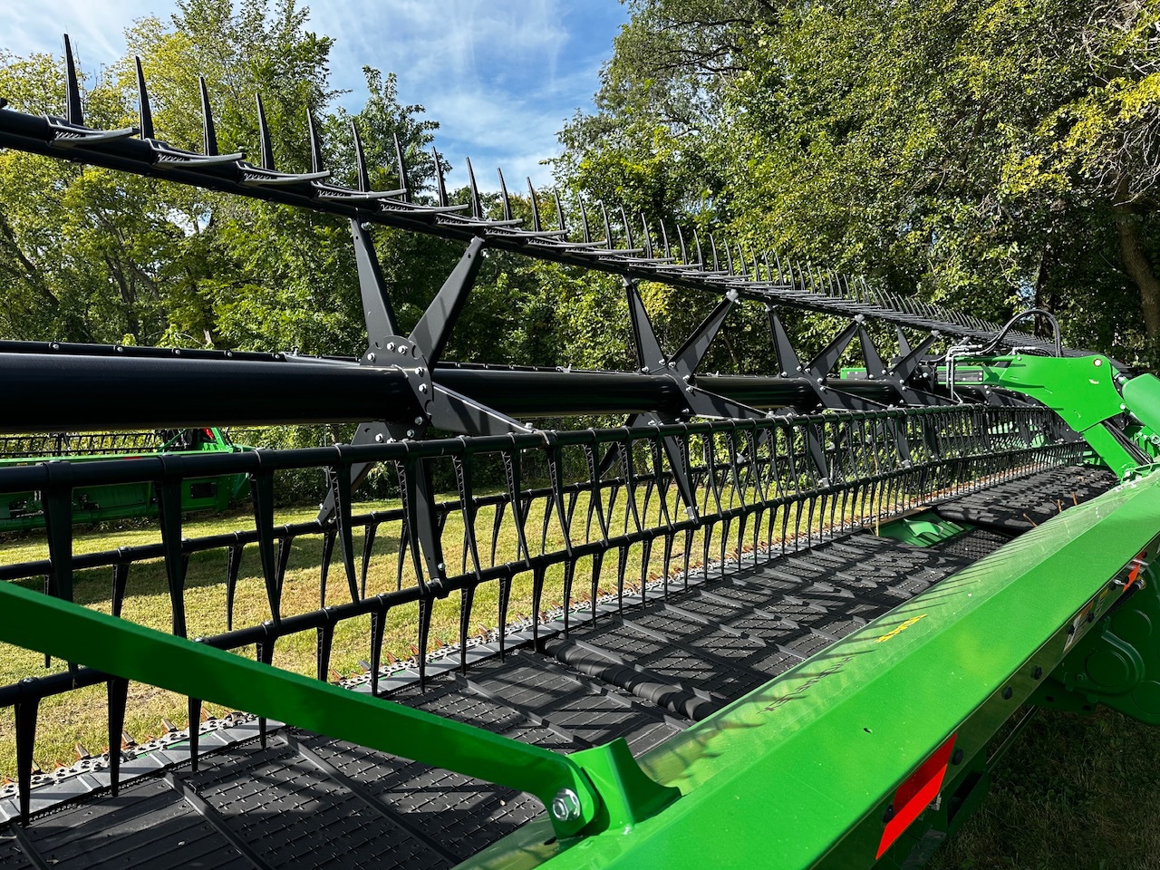  2023 John Deere RD40F at Heritage Tractor in Pontiac, IL