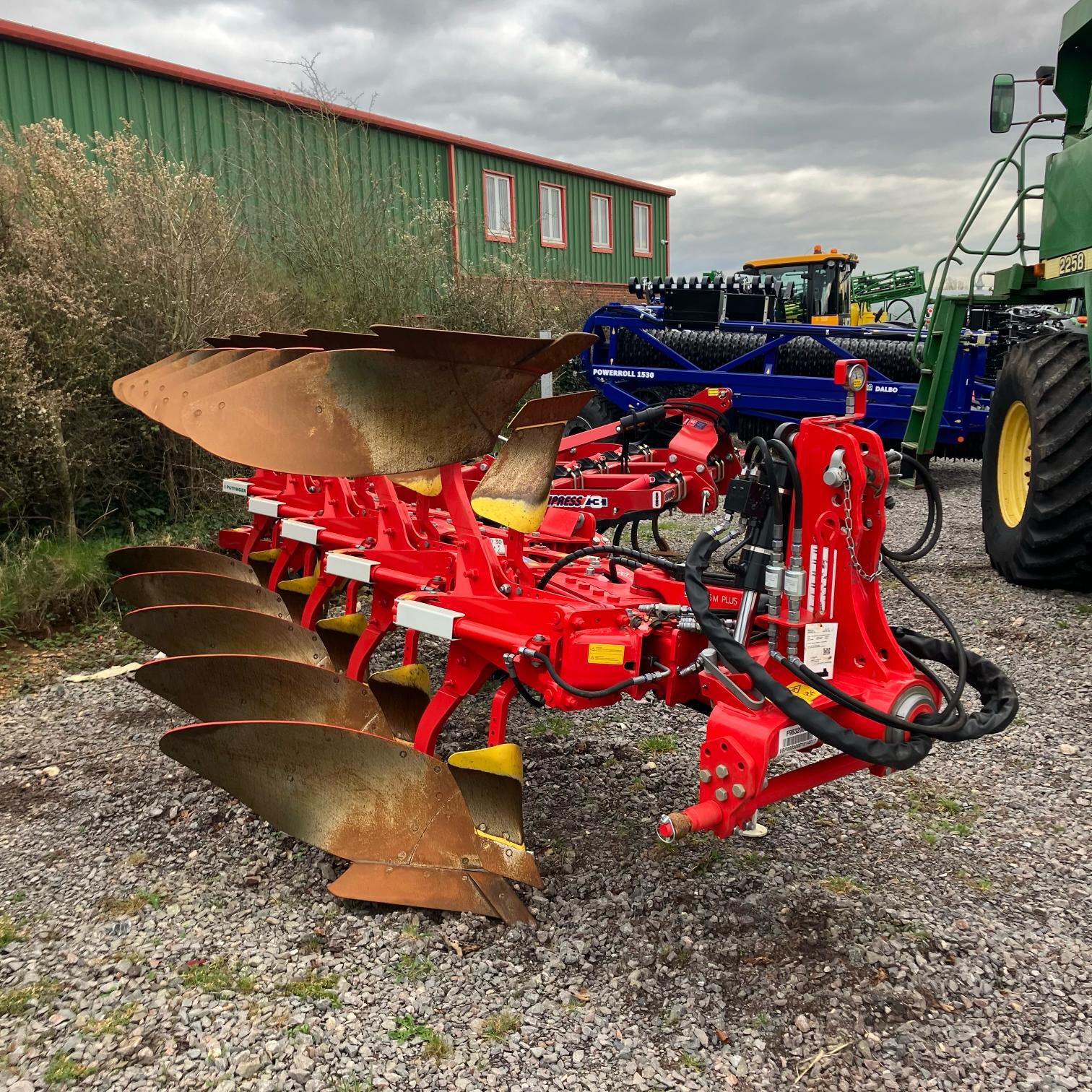 2023 Pottinger SERVO 45M PLUS NOVA