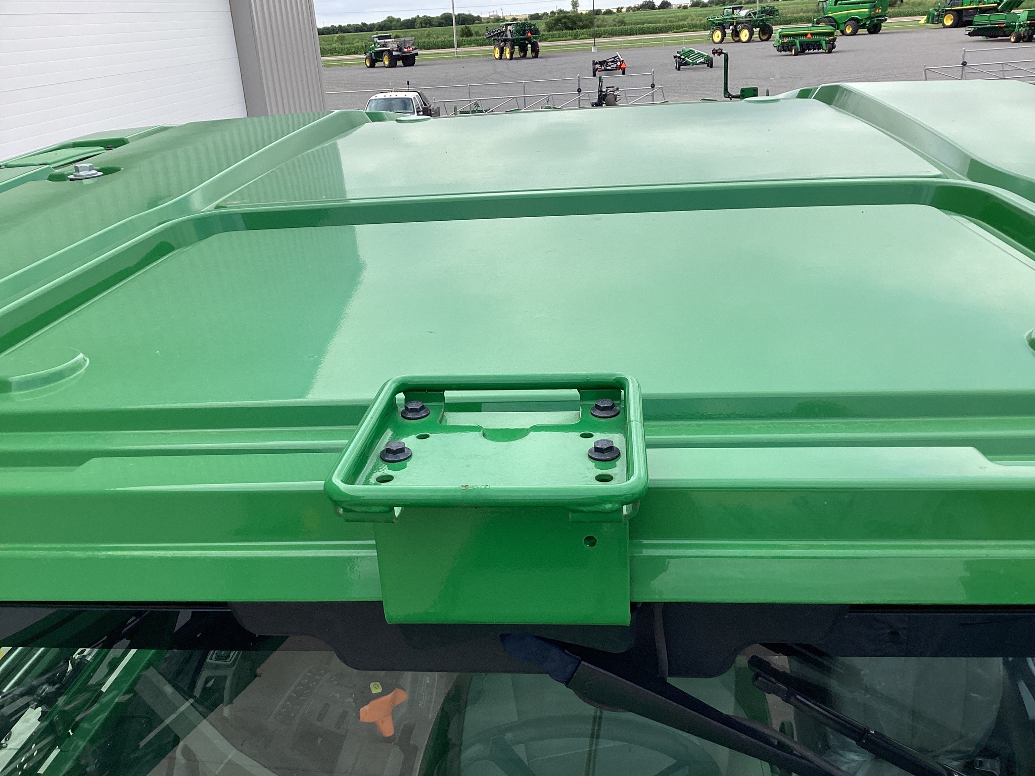 2022 John Deere 410R Image 9
