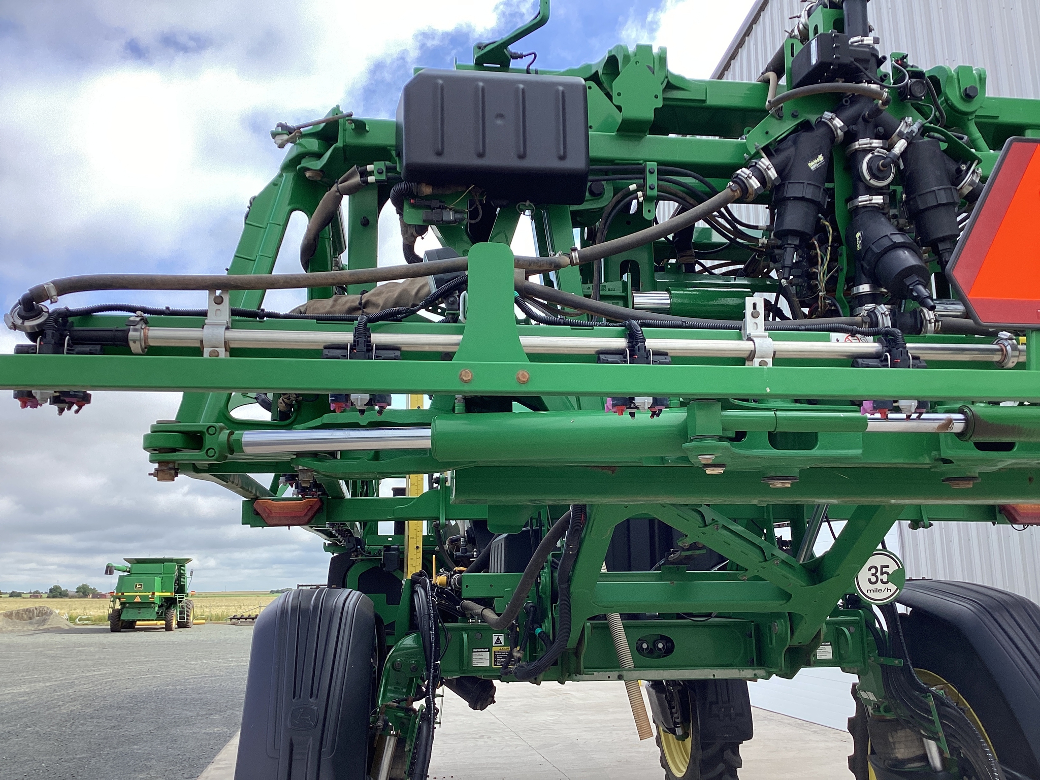 2022 John Deere 410R Image 17