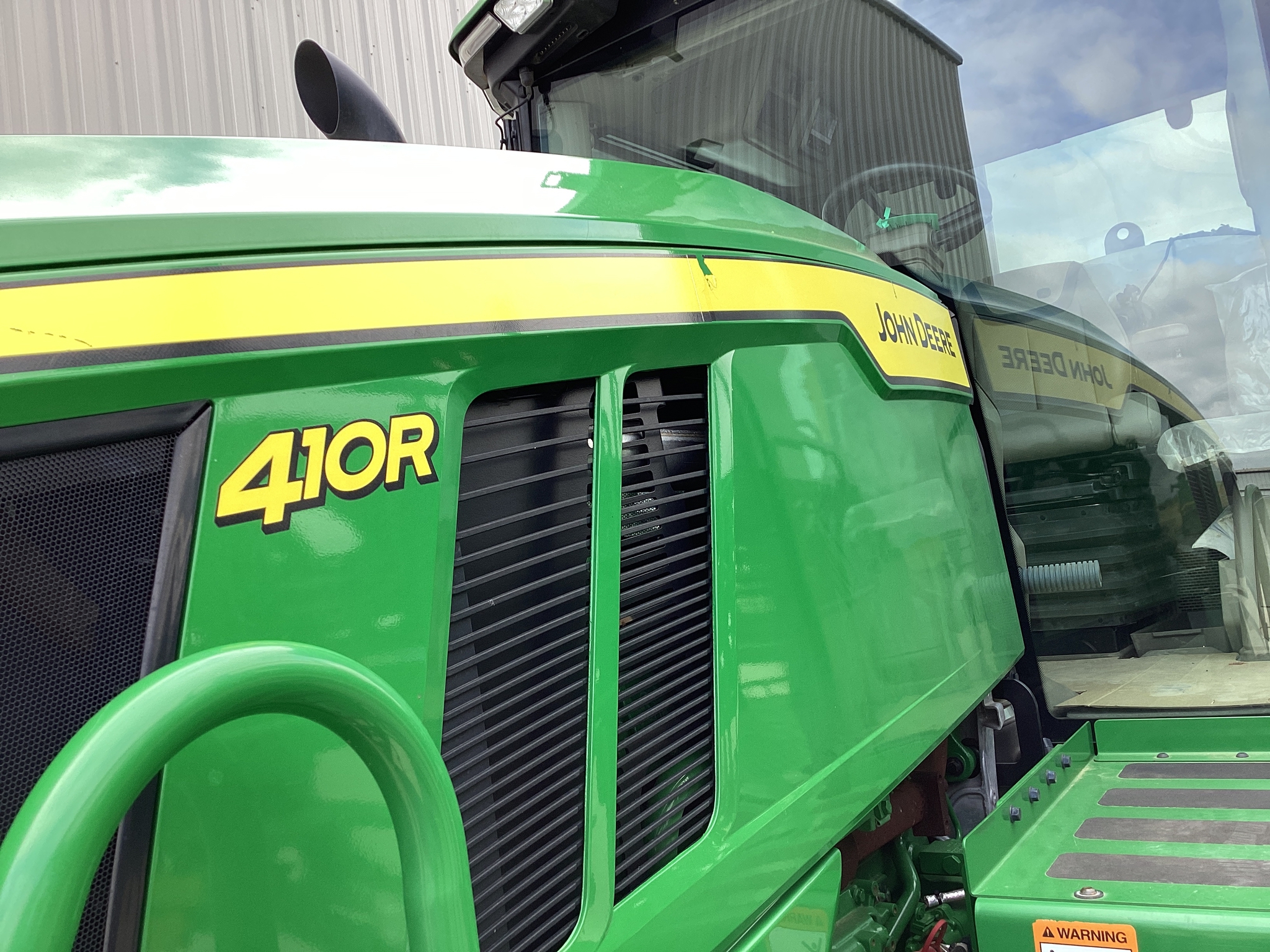 2022 John Deere 410R Image 47
