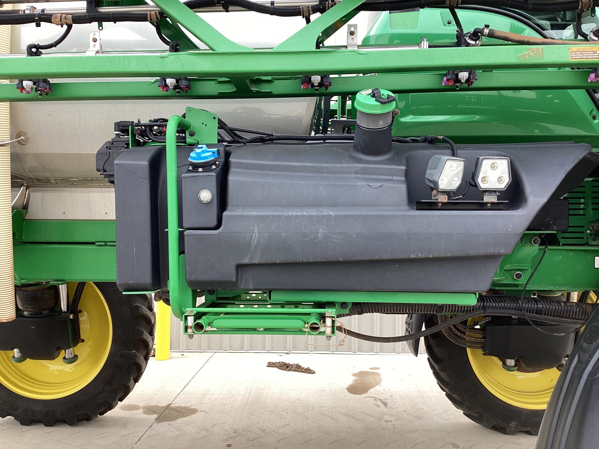2022 John Deere 410R Image 31