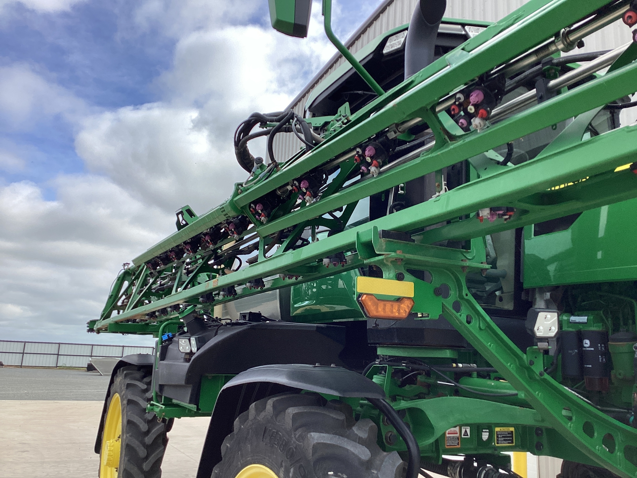 2022 John Deere 410R Image 13