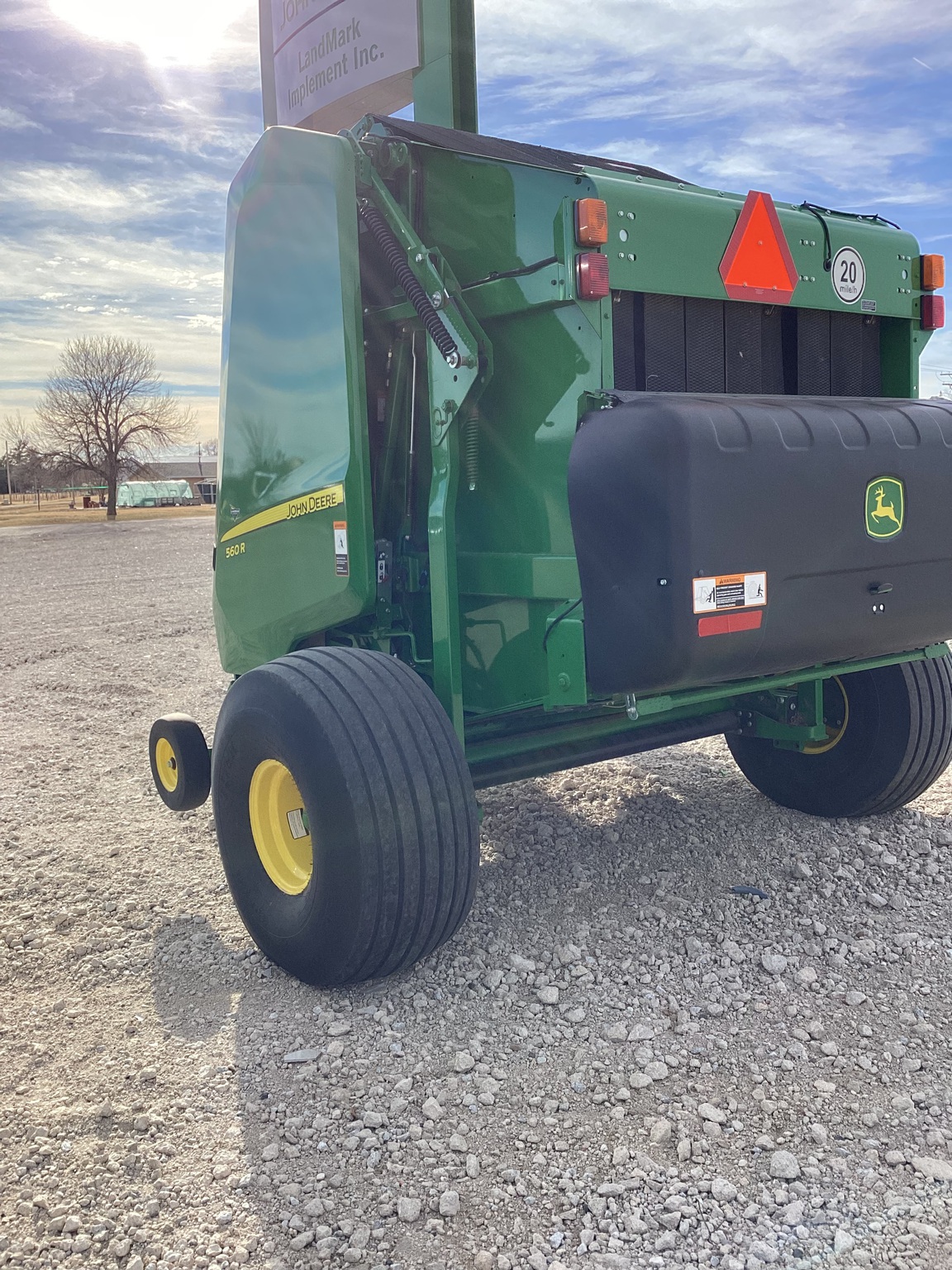 2023 John Deere 560R Image 16