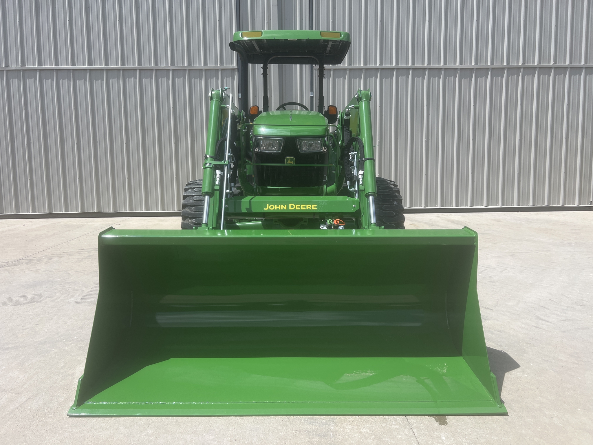2024 John Deere 5060E Image 9