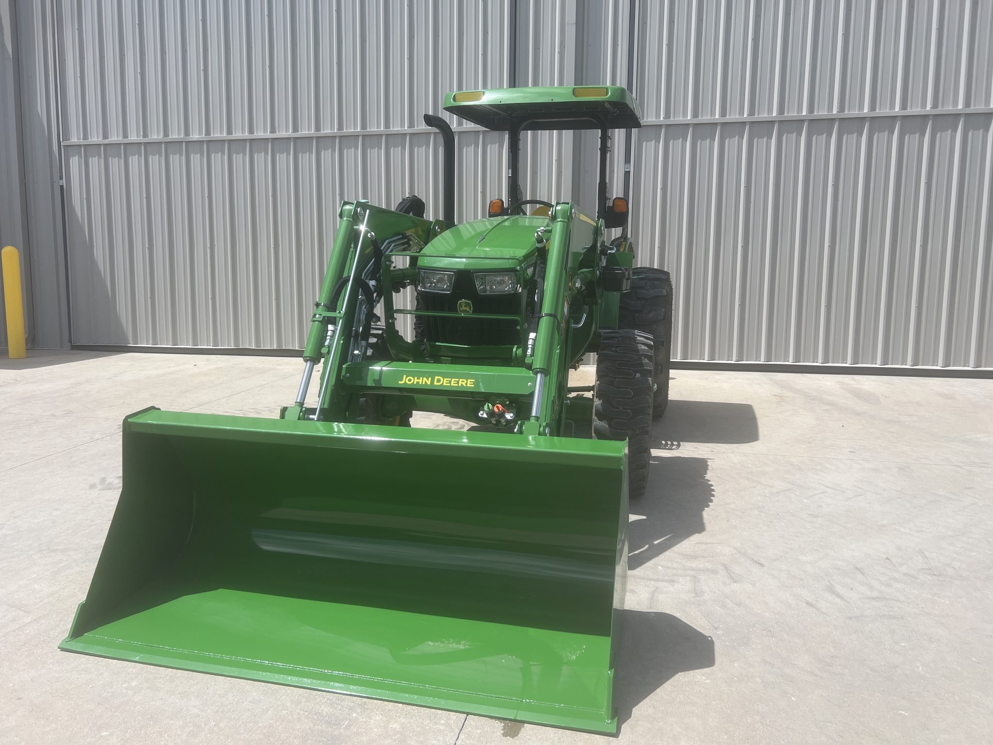 2024 John Deere 5060E Image 10