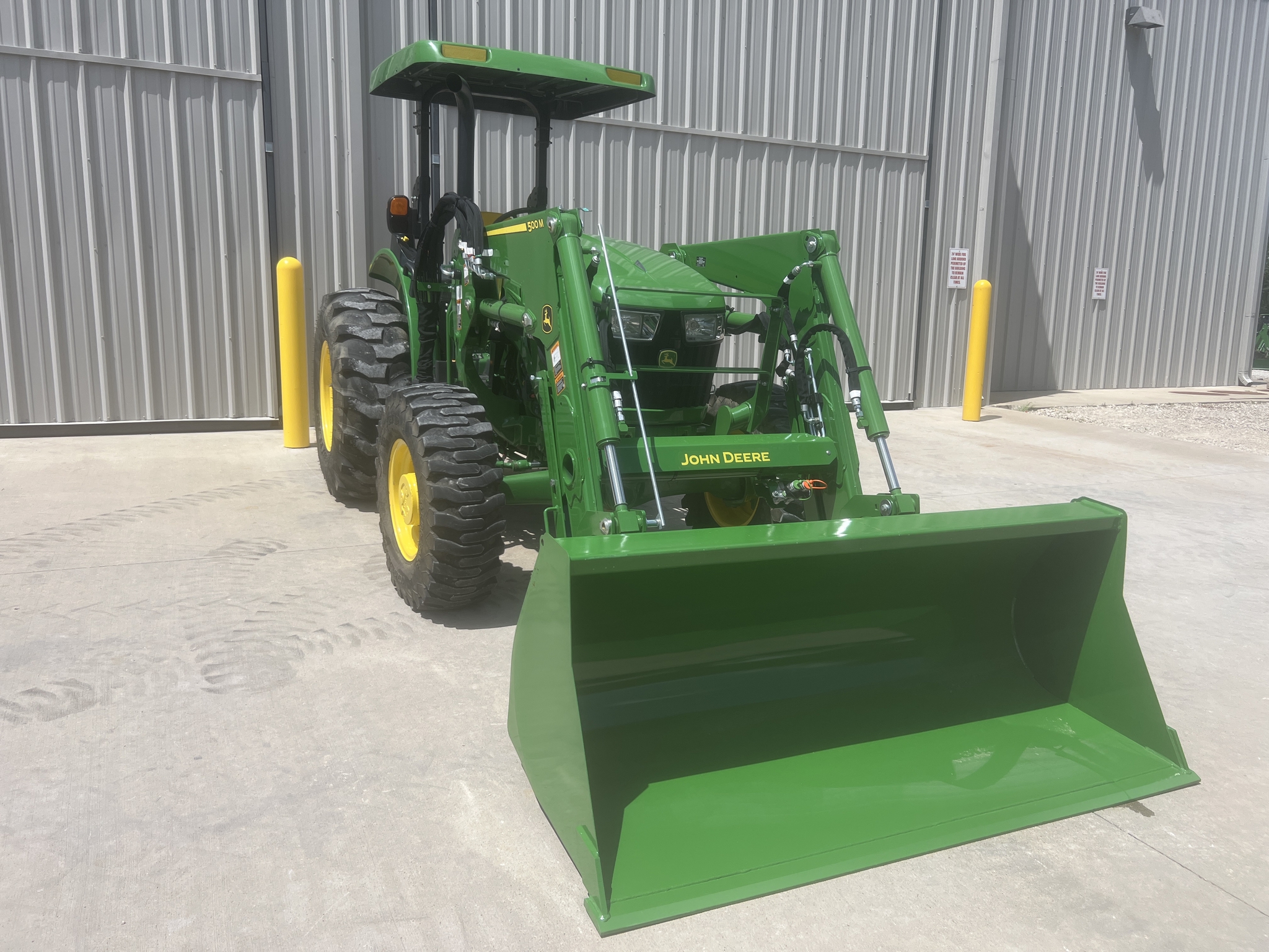 2024 John Deere 5060E Image 8