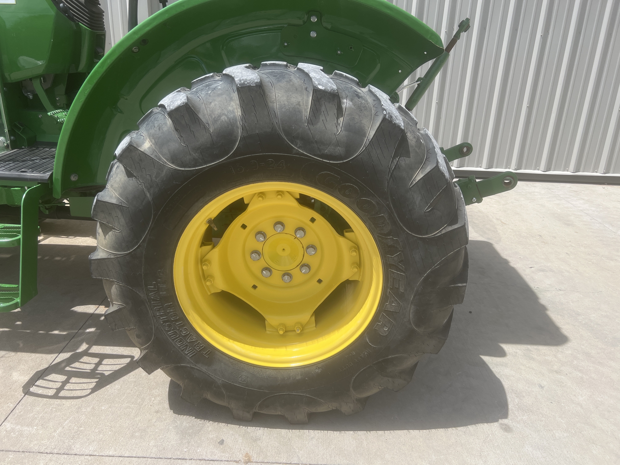 2024 John Deere 5060E Image 23