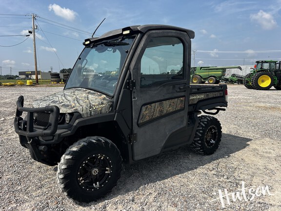 Photo of 2019 John Deere XUV 835M