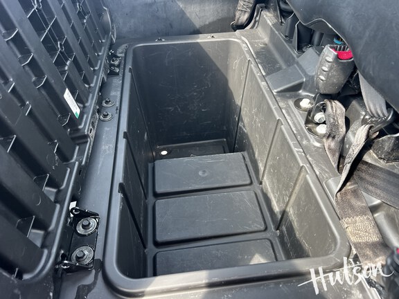 Photo of 2019 John Deere XUV 835M