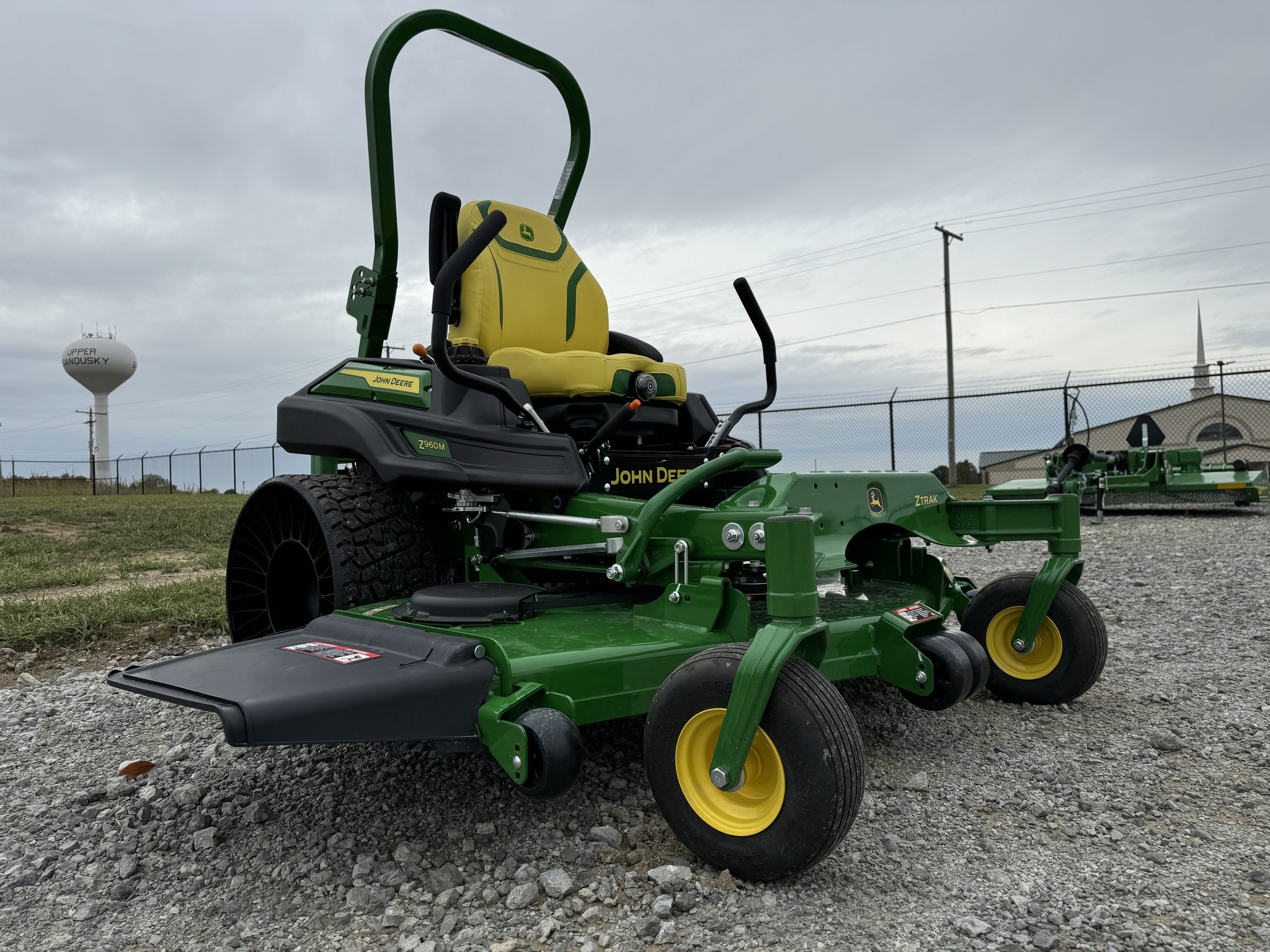 2025 John Deere Z960M Image 2
