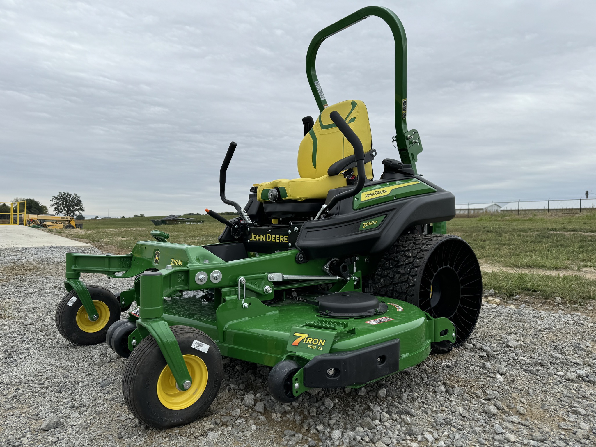 2025 John Deere Z960M Image 1