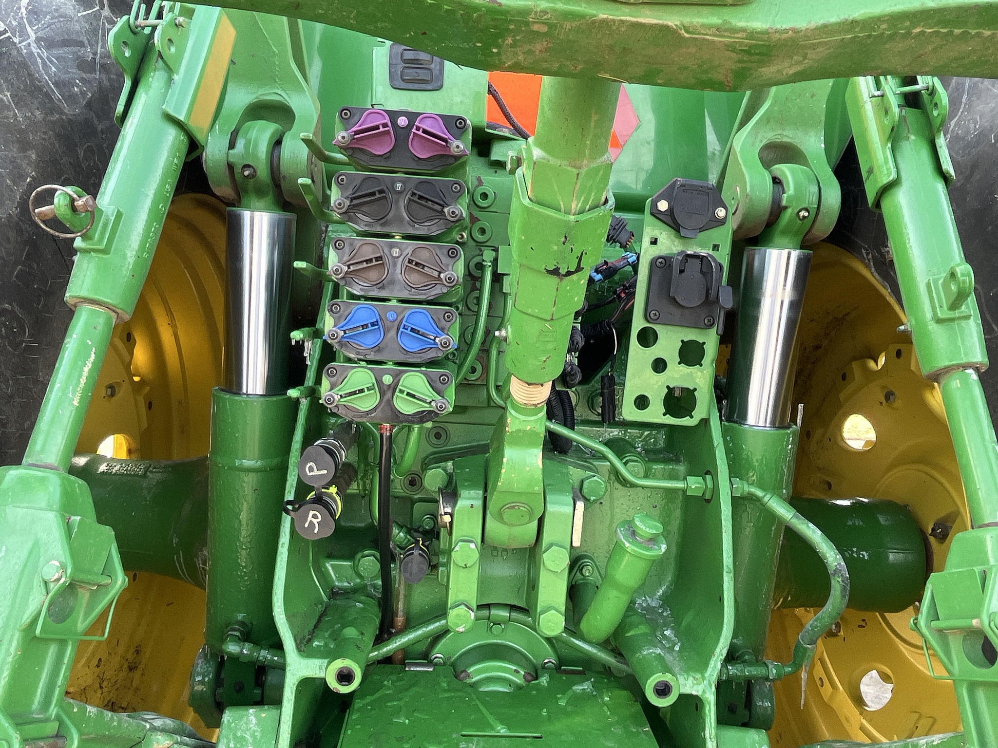 Used 2010 John Deere 8245R Row Crop Tractors at Koenig Equipment in Greensburg, IN - PhotoXL18