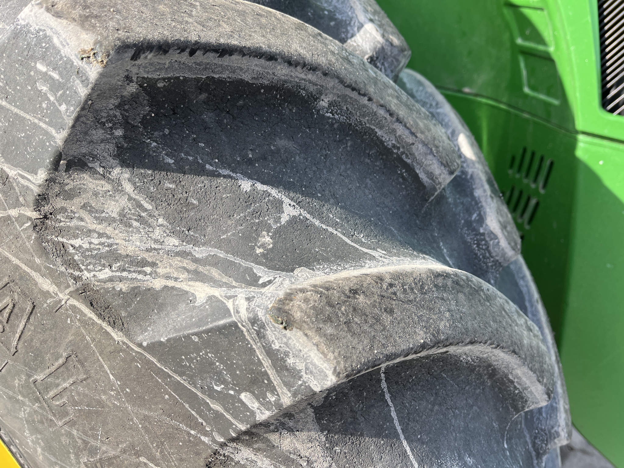 Used 2010 John Deere 8245R Row Crop Tractors at Koenig Equipment in Greensburg, IN - PhotoXL34