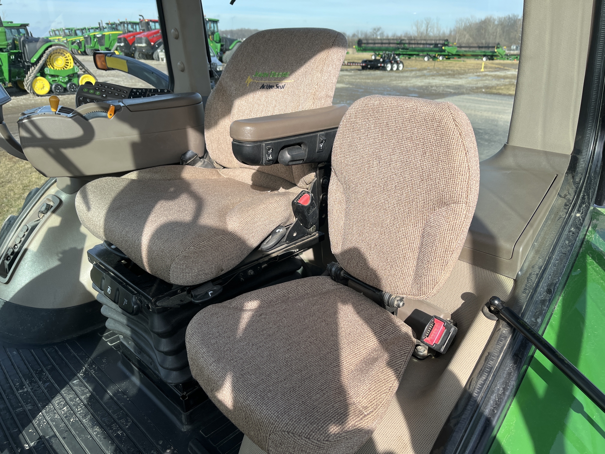 Used 2010 John Deere 8245R Row Crop Tractors at Koenig Equipment in Greensburg, IN - PhotoXL20