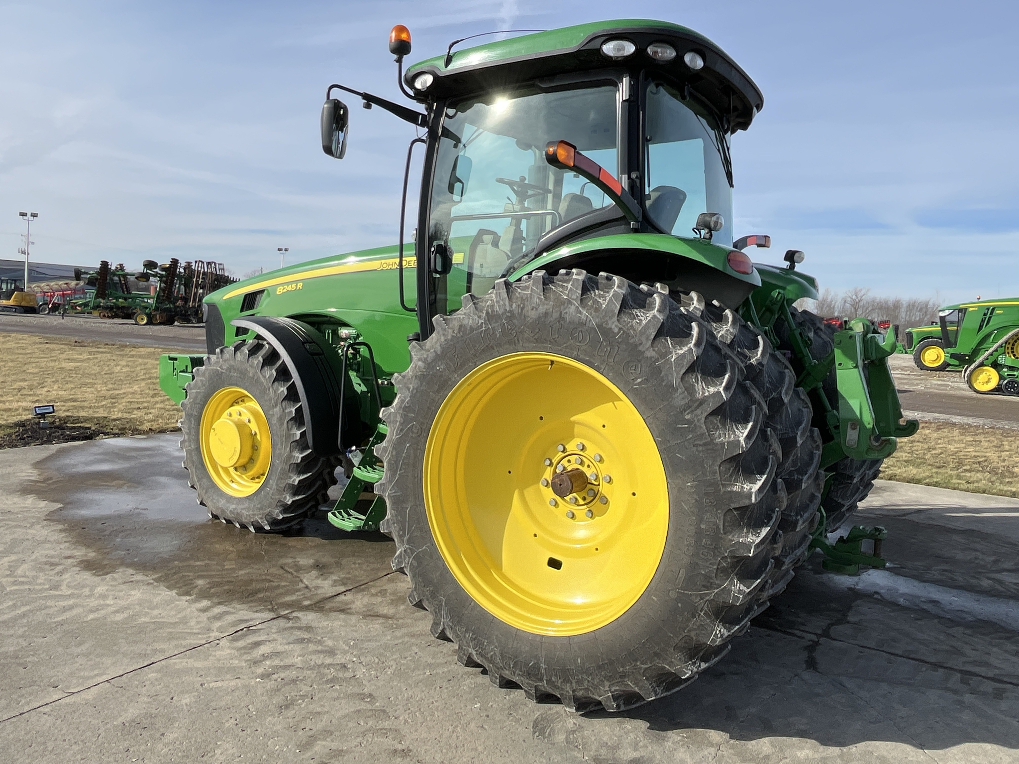 Used 2010 John Deere 8245R Row Crop Tractors at Koenig Equipment in Greensburg, IN - PhotoXL2