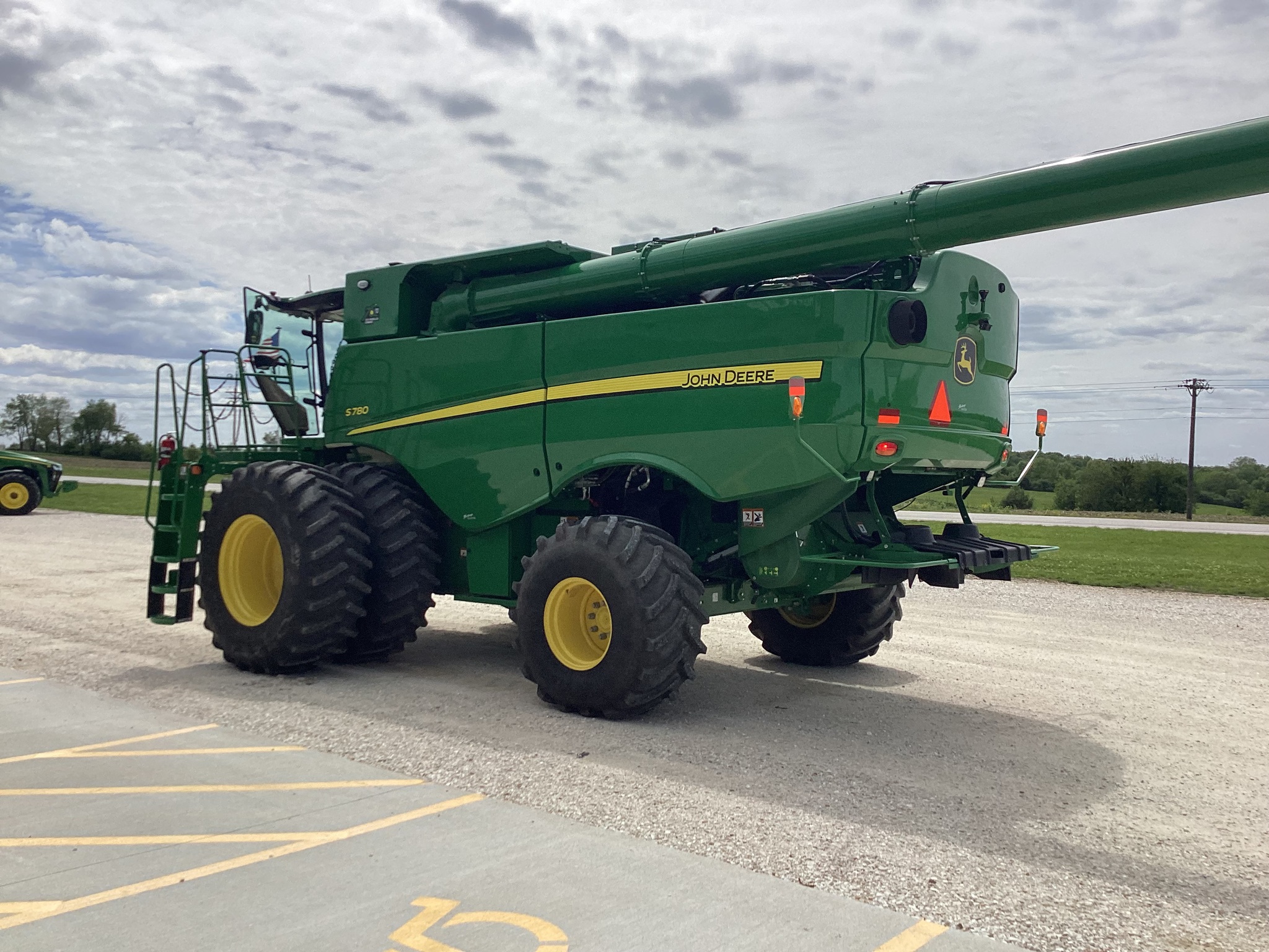  2024 John Deere S780 at Heritage Tractor in Rockport, IL
