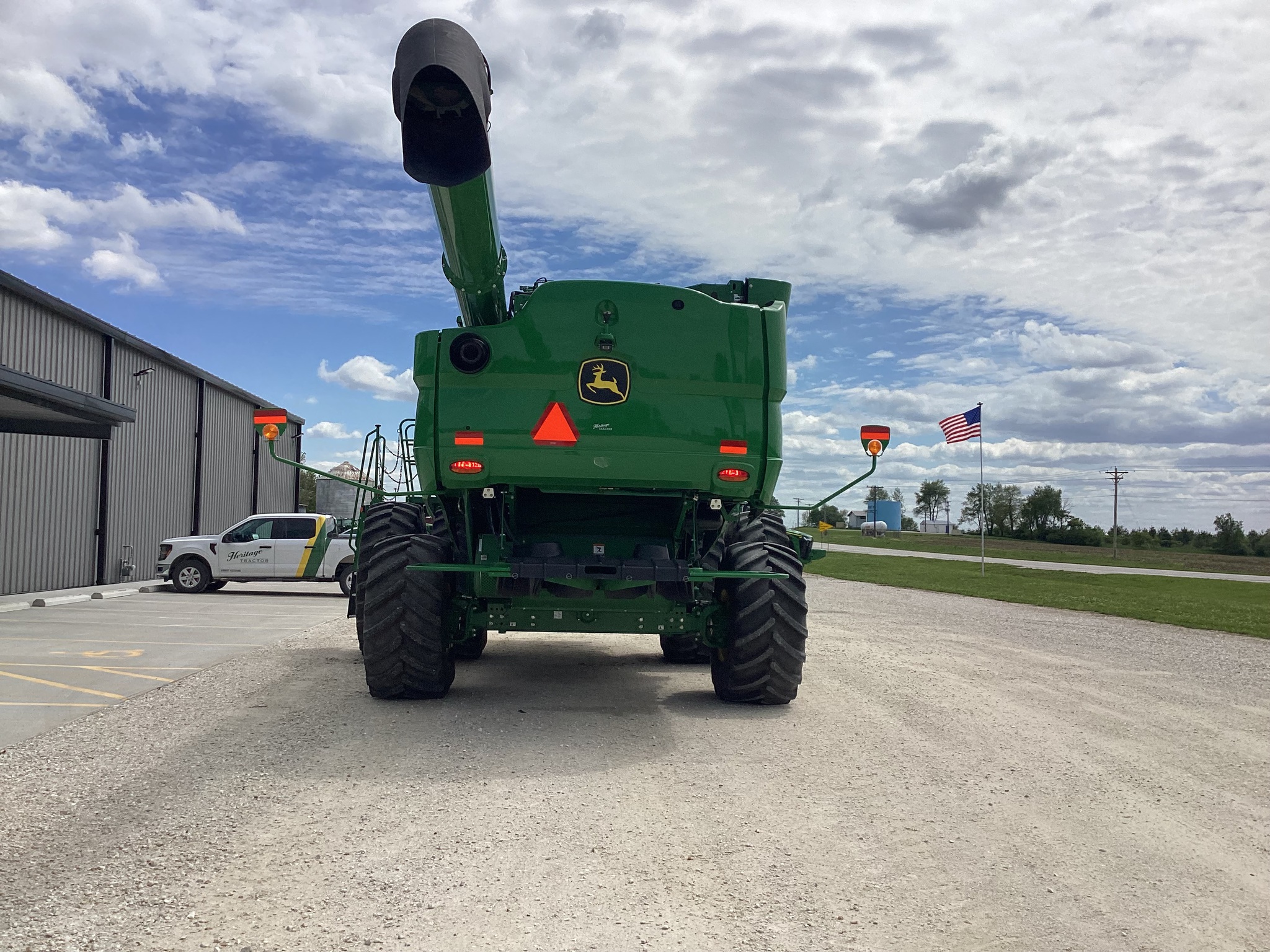  2024 John Deere S780 at Heritage Tractor in Rockport, IL