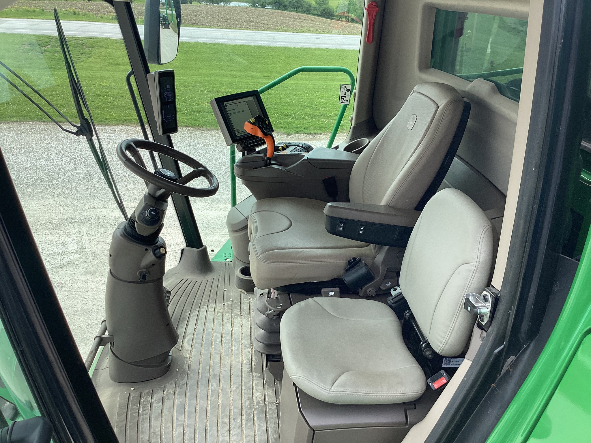  2024 John Deere S780 at Heritage Tractor in Rockport, IL