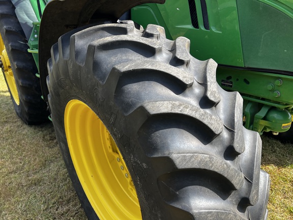 2012 John Deere 6190R - Photo12