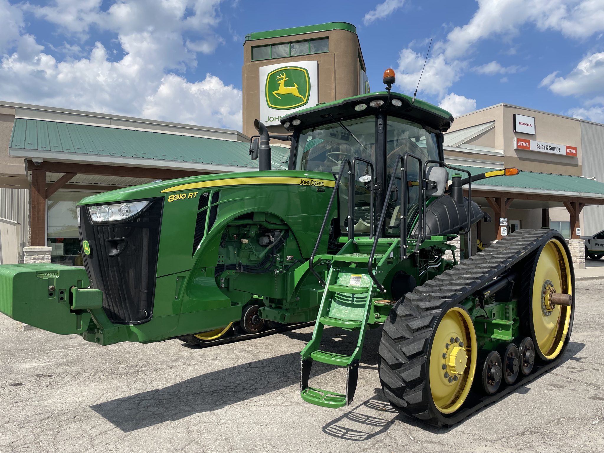 2013 John Deere 8310RT Image 1