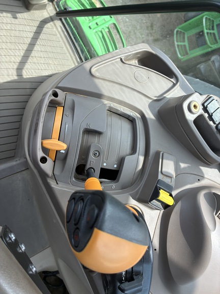 2021 John Deere 6195M (14th thumbnail)