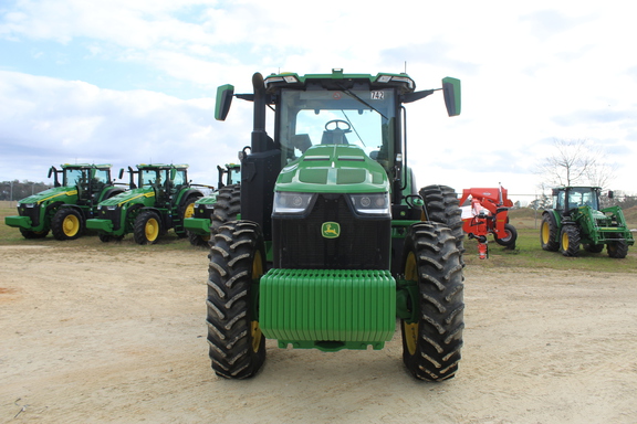 2023 John Deere 8R 280 Photo 2