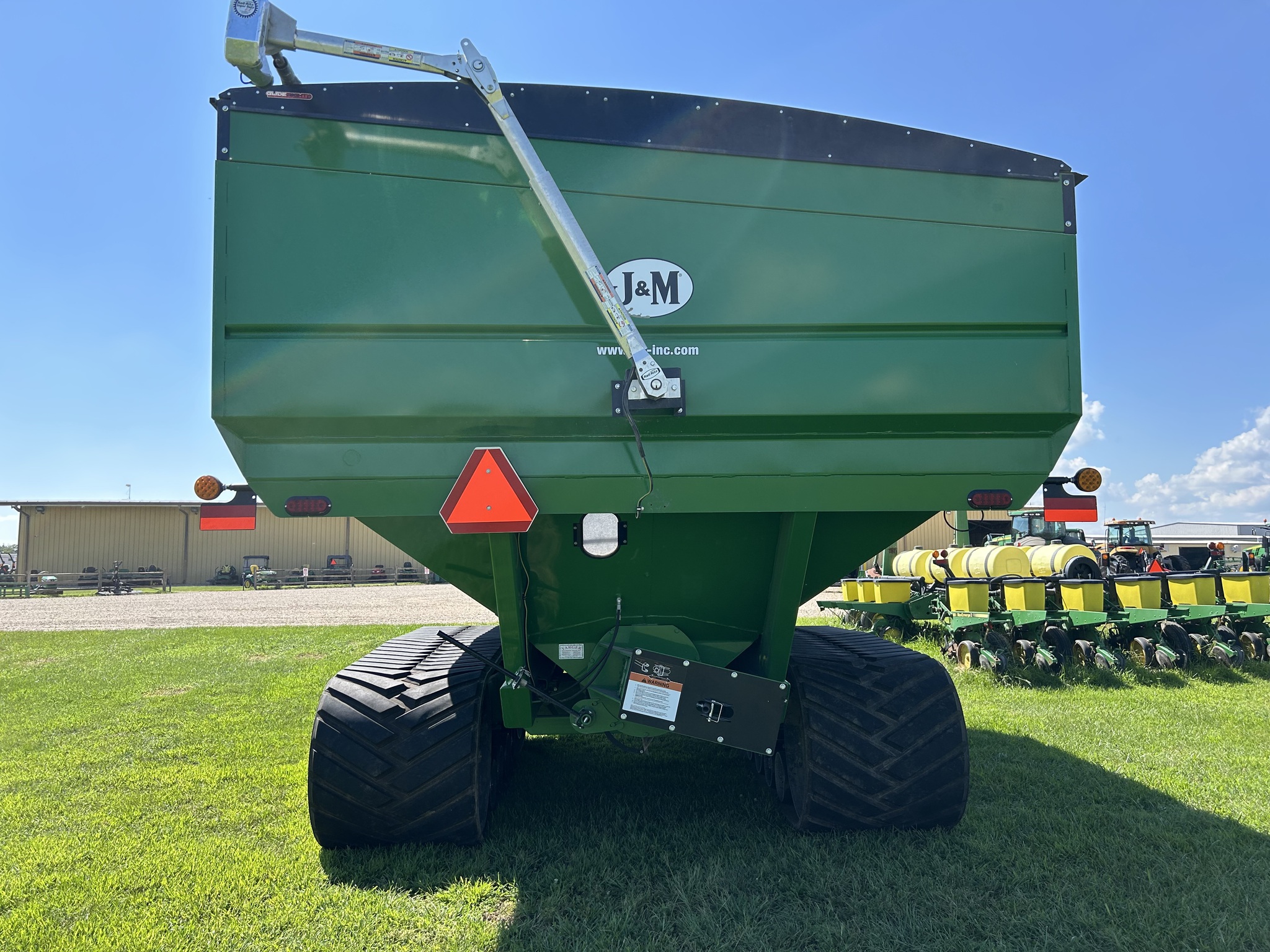  2019 J&M 1432-22T at Heritage Tractor in Lacon, IL
