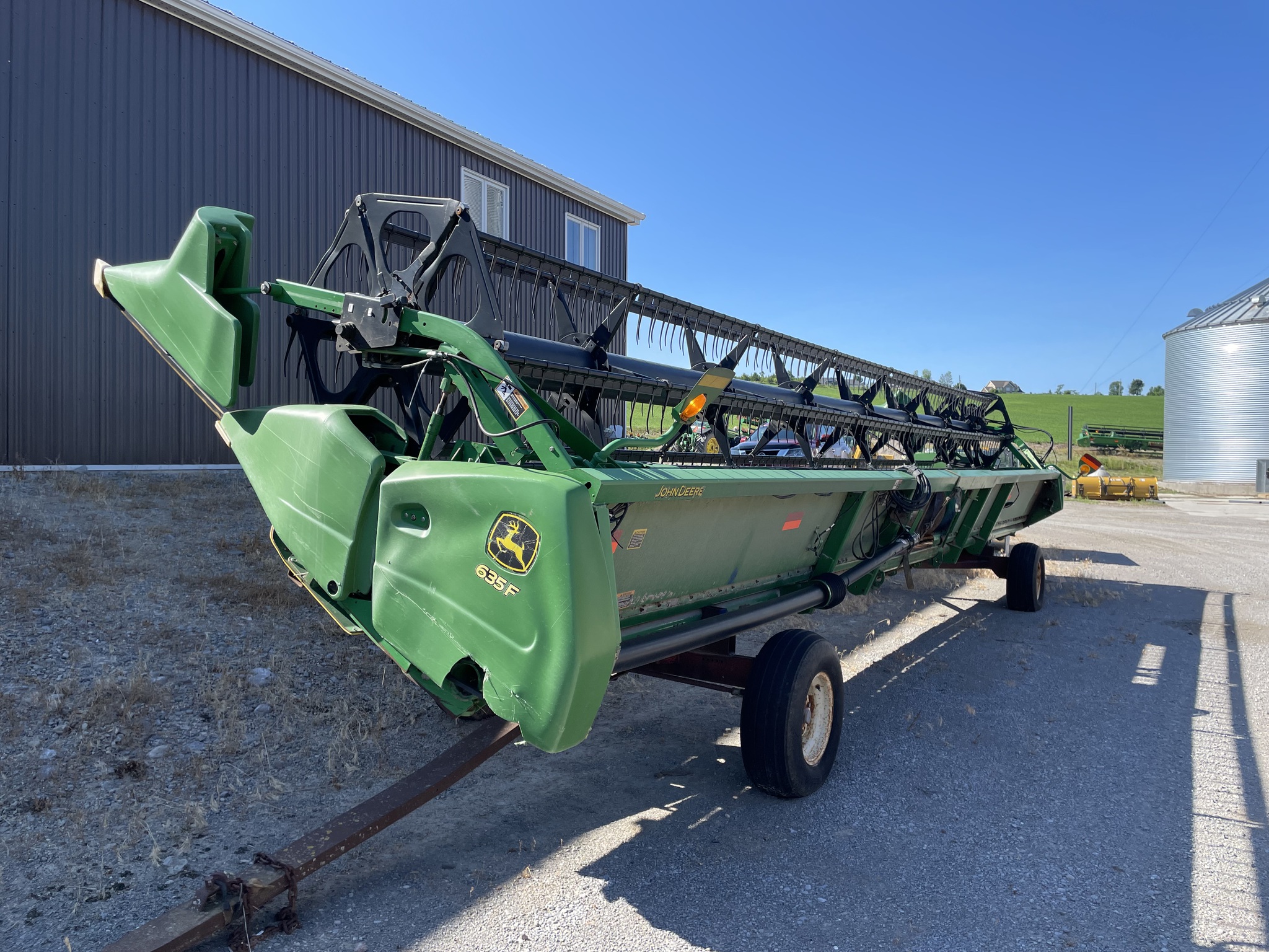 2009 John Deere 635F Image 3