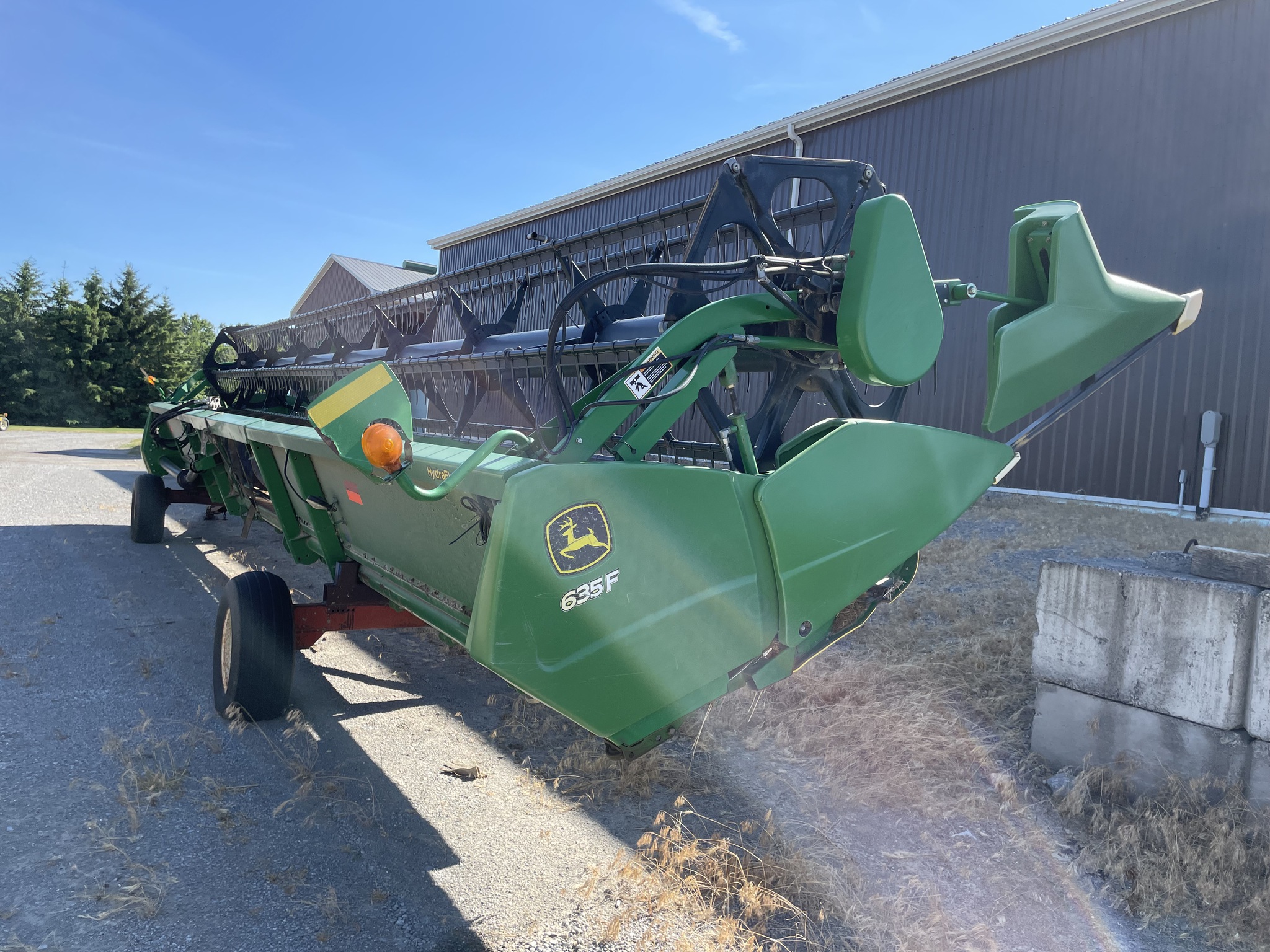 2009 John Deere 635F Image 8