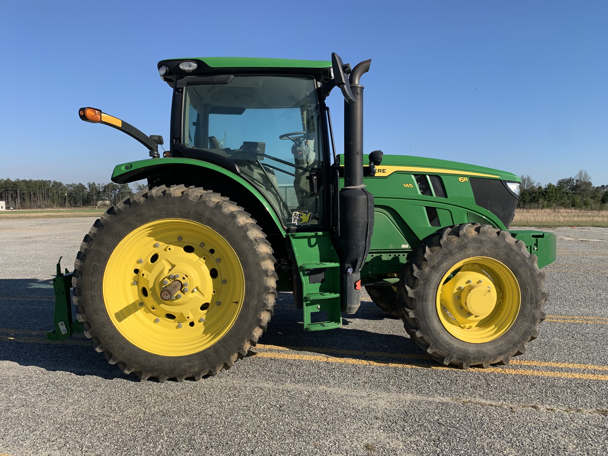 2023 John Deere 6R 145 Image 3