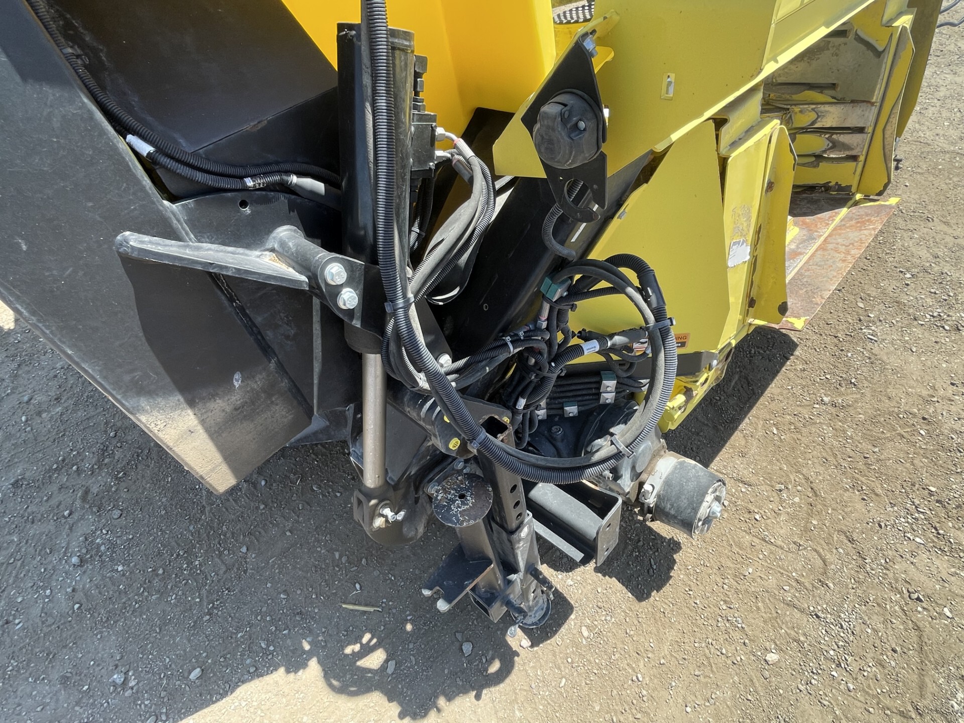 2021 John Deere 770 Image 14