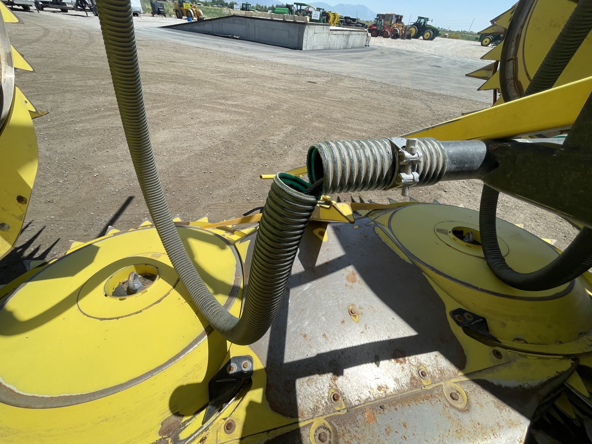 2021 John Deere 770 Image 21