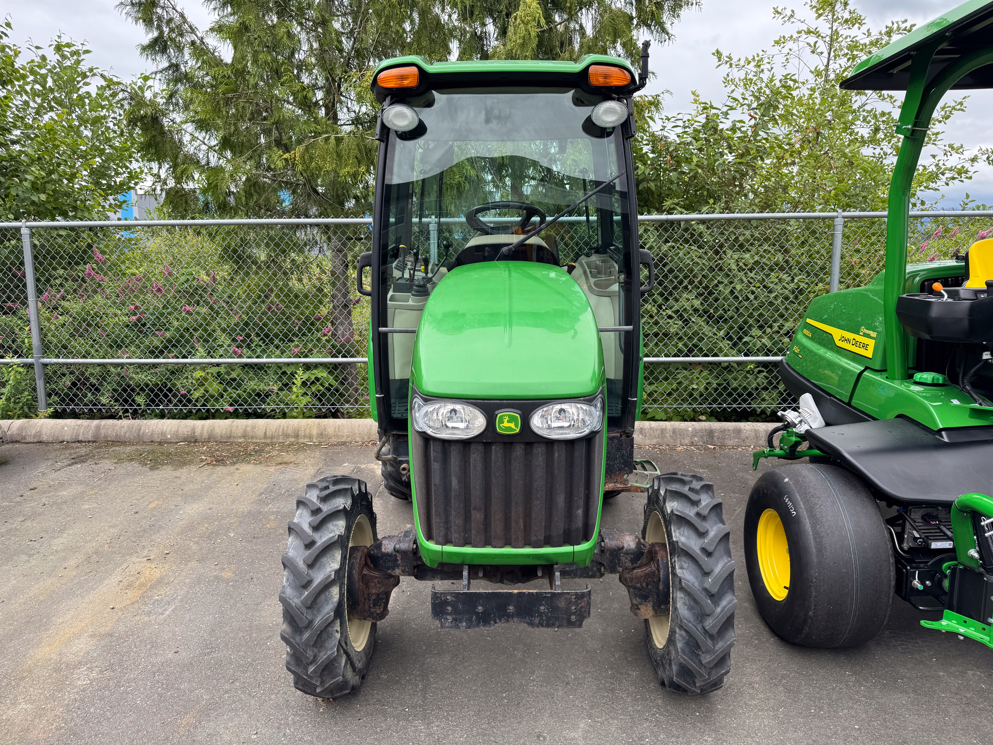 2007 John Deere 3720 Image 2