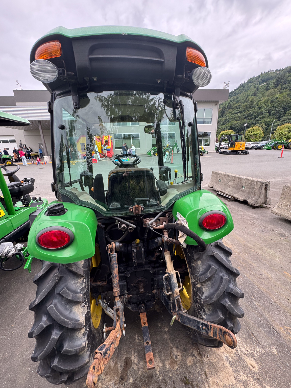 2007 John Deere 3720 Image 5